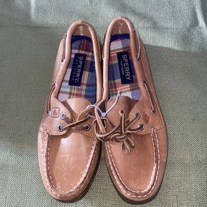 Womens sperry shoes size 6